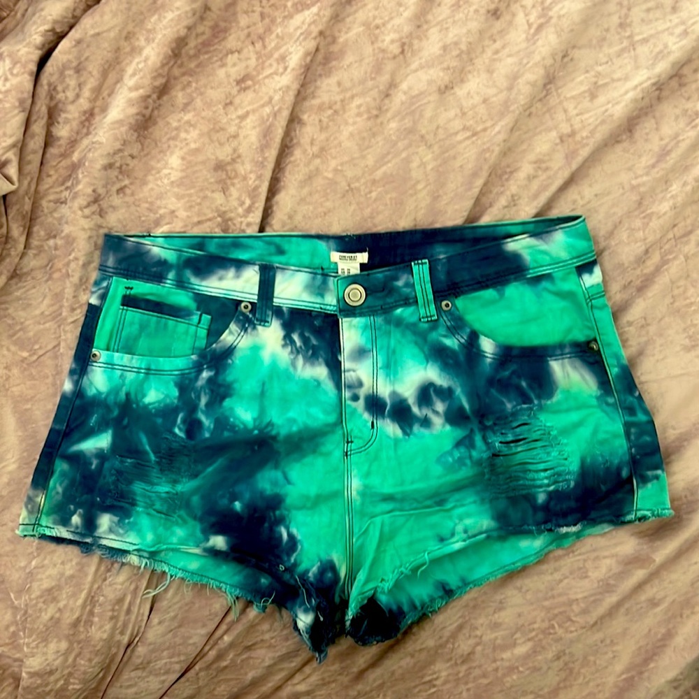 Forever 21 Premium Denim Tie Dye Shorts w/Distress Details.